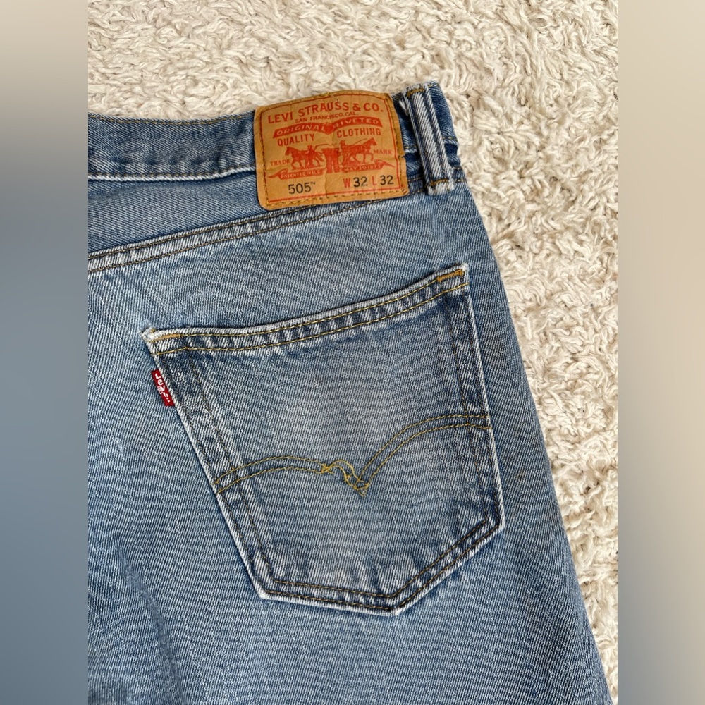 Vintage mens 505 W32 L32 blue 100% cotton rigid denim jeans